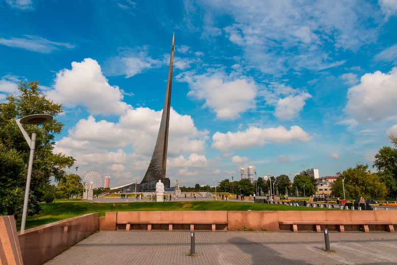 Obelisco de los Conquistadores del Espacio